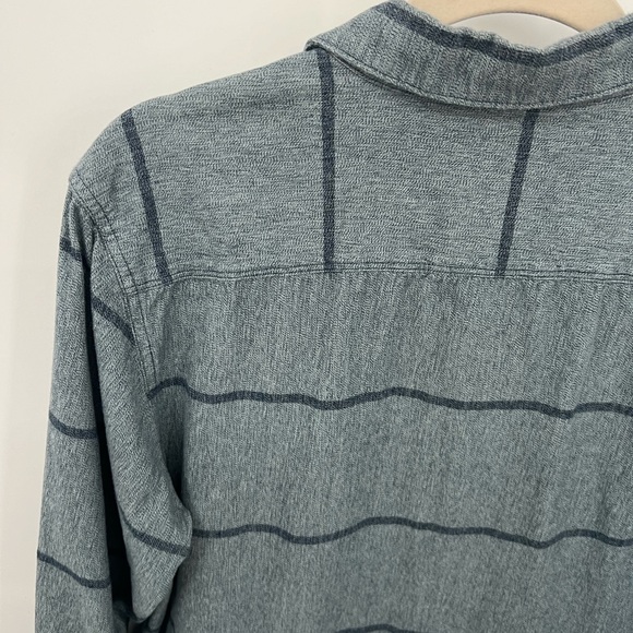 Mountain Hardwear blue stripe button down shirt - Picture 5 of 10